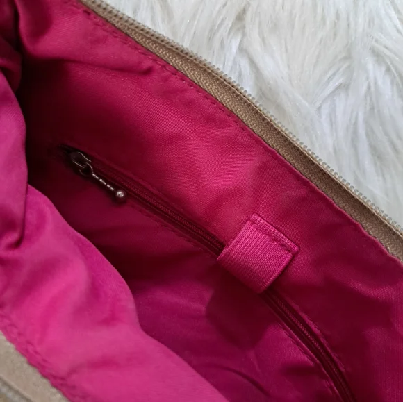 SALE. Sm Baggallini w/pink builtin wallet - Picture 14 of 15